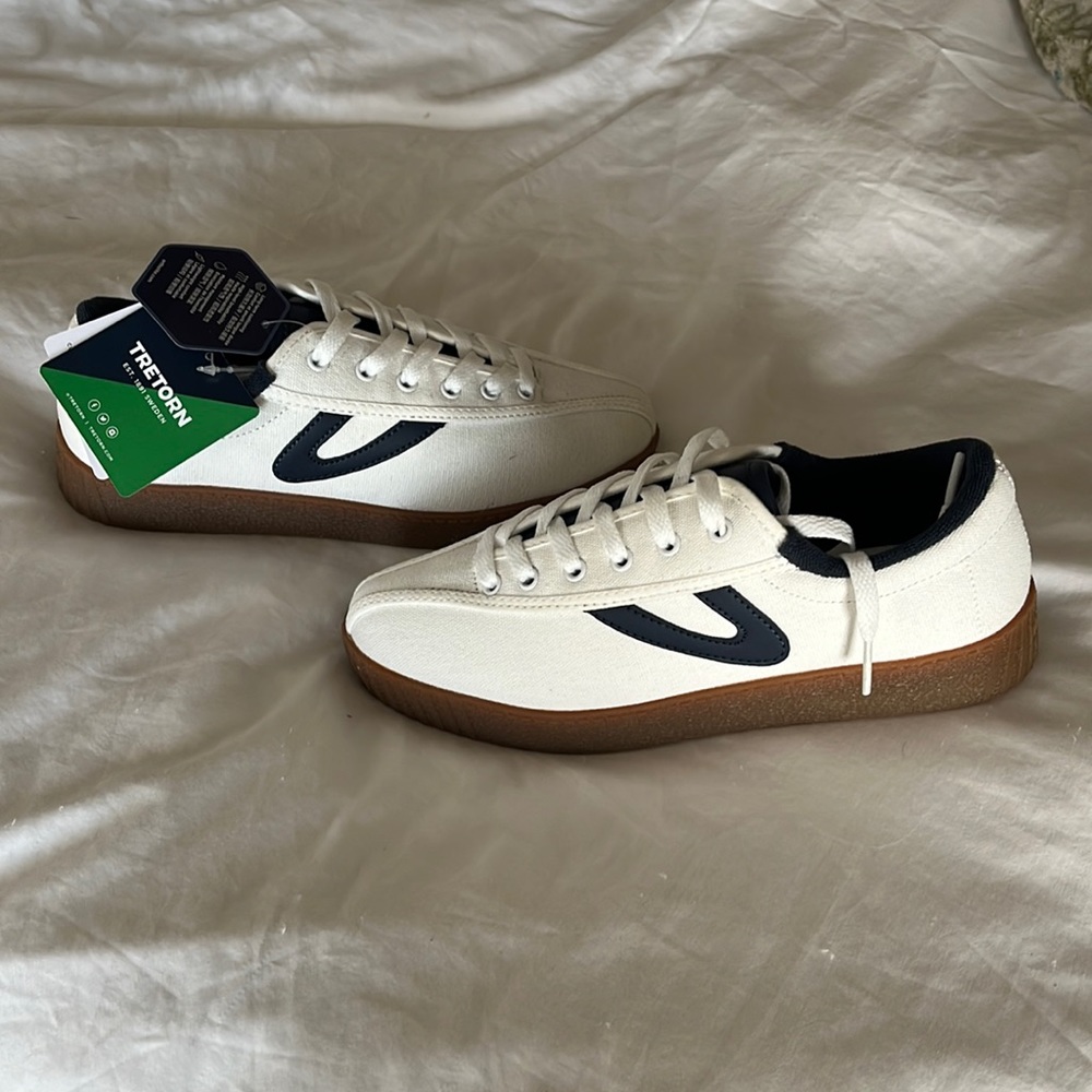 Classic Tretorn sneaker ❤️ never worn!!!!!